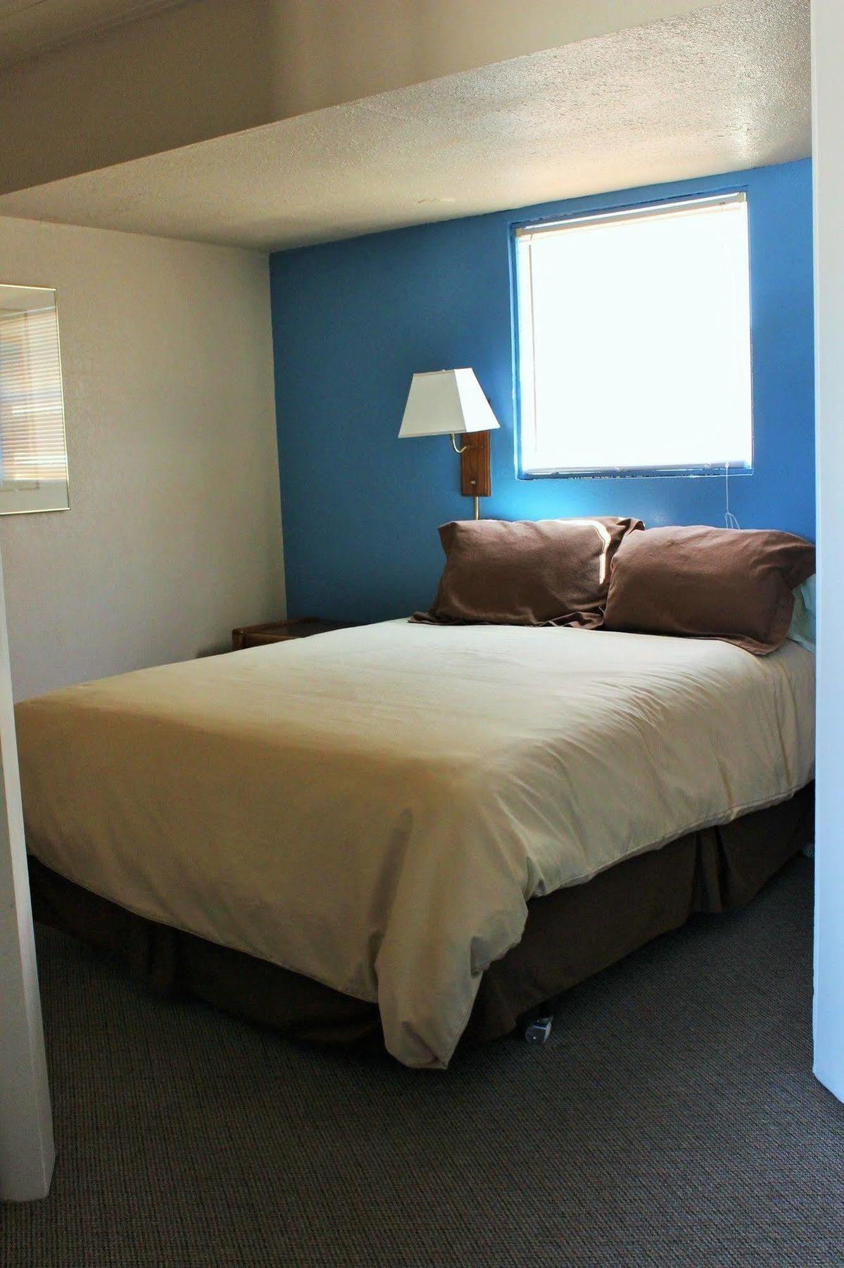 Econo Lodge Springerville Bagian luar foto
